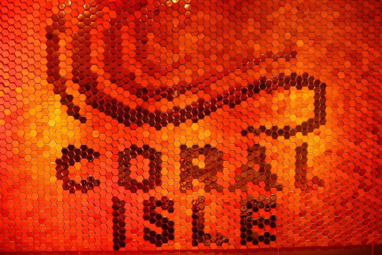 Coral Isle Hotel Kochi Buitenkant foto